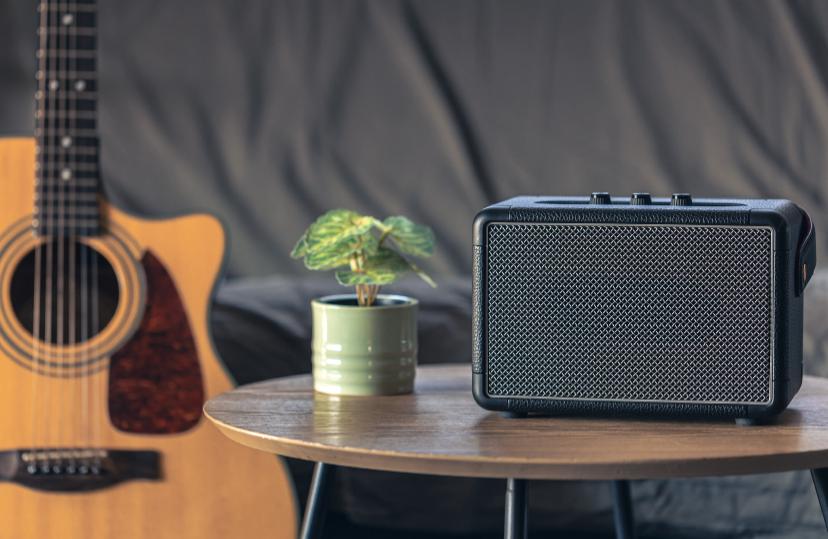 Rekomendasi Speaker Bluetooth Desain Klasik yang Bikin Ruangan Lebih Estetik