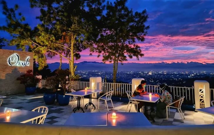 Cafe View Sunset di Bandung, Nomor 4 Cocok untuk Romantic Dinner Bareng Pasangan