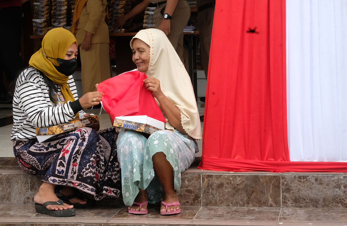 Bukan Hanya di Depan Rumah, Eva Juga Imbau Kantor Dinas Bahkan BUMN Pasang Bendera Merah Putih