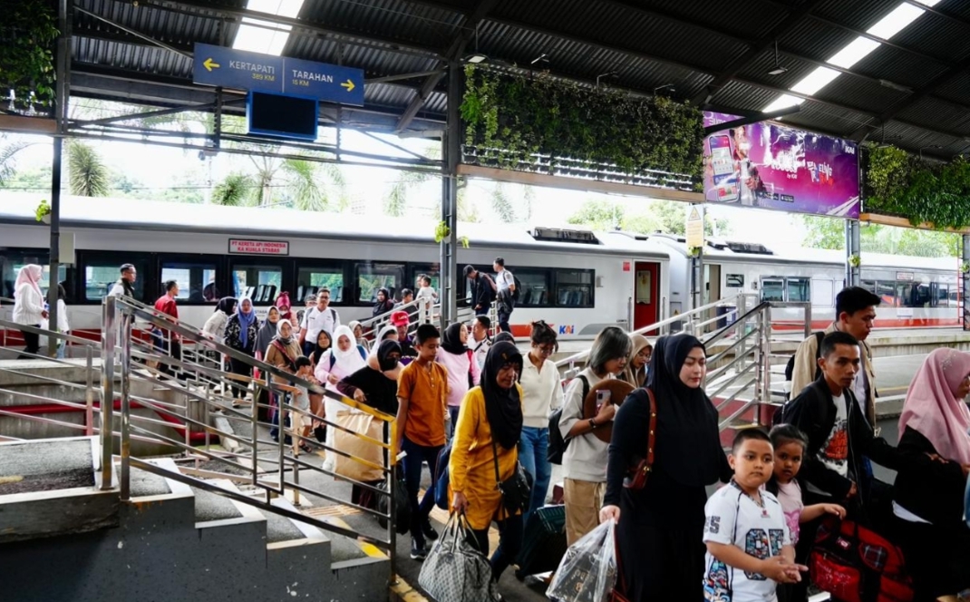 Libur Panjang Isra Mikraj, Penjualan Tiket KA Rajabasa dan Kualastabas Tembus 9.957