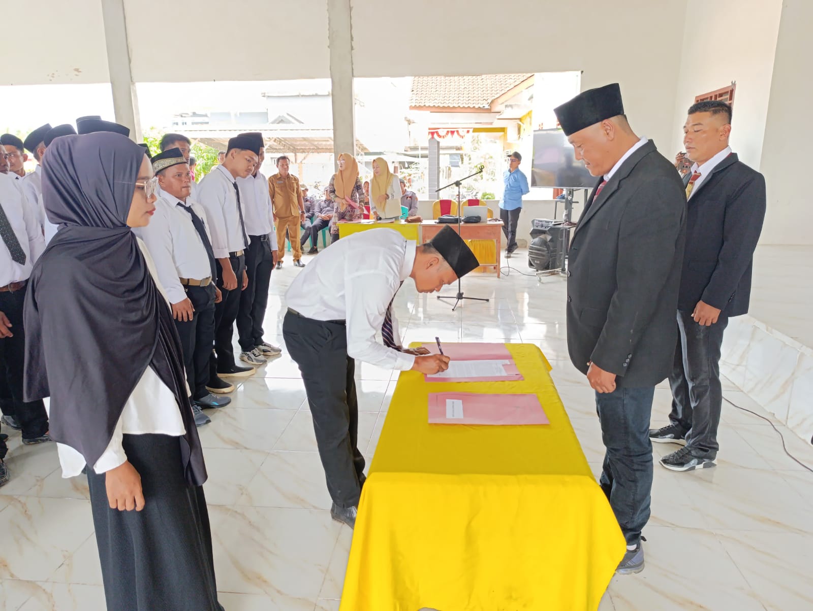 Ratusan Pengawas TPS Kabupaten Mesuji Dilantik, Ketua Bawaslu Ingatkan Hal Ini