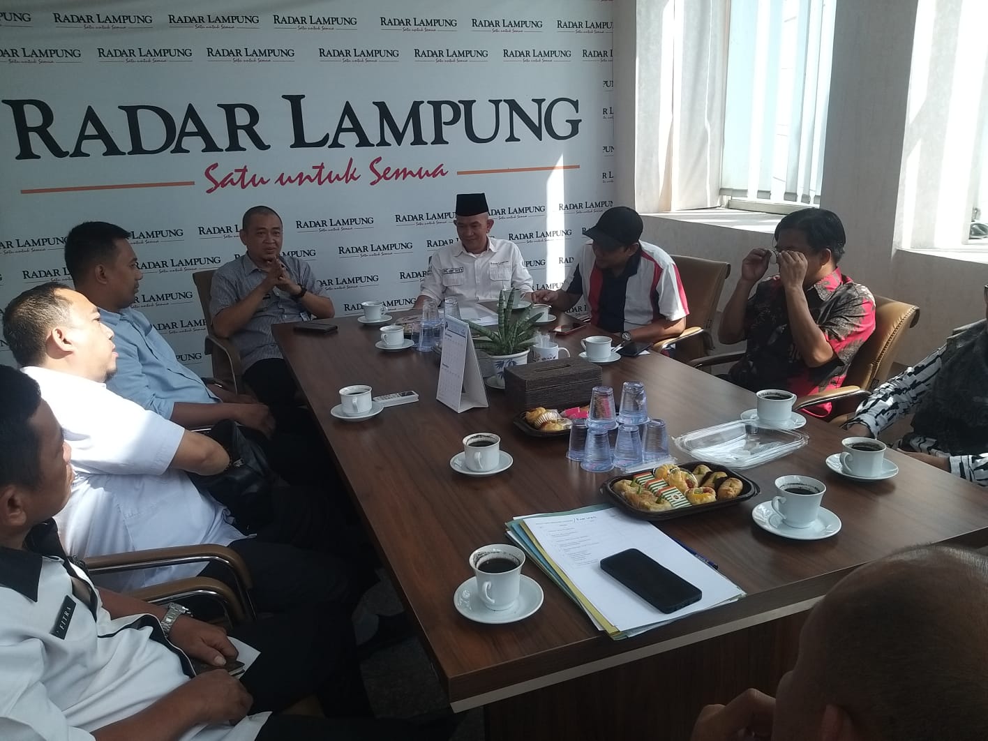 Tim Verifikator Media Tubaba Sambangi Markas Radar Lampung Media Group