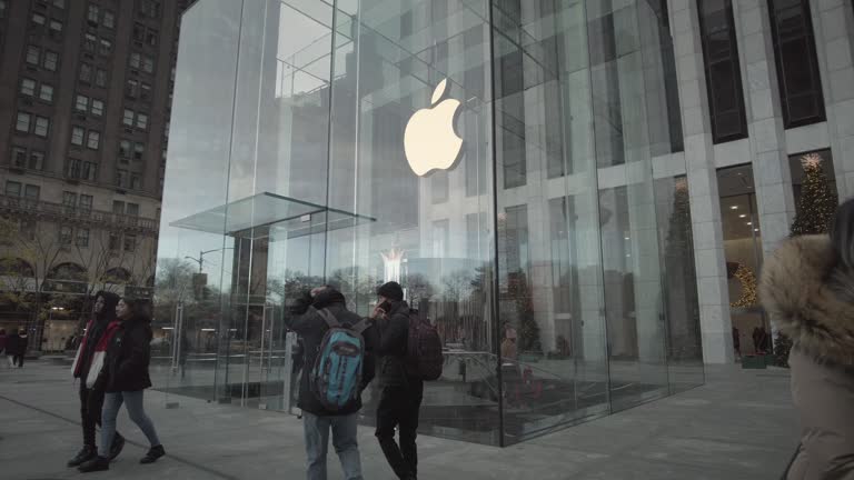 Kamera Selfie Resmi Menghilang? Bocoran iPhone 20 Bikin Merinding