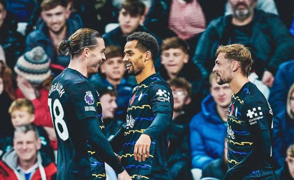 Prediksi Skor Everton vs Fulham: Toffees Terdesak, Moyes Buru Rekor Setara Ferguson di Hill Dickinson