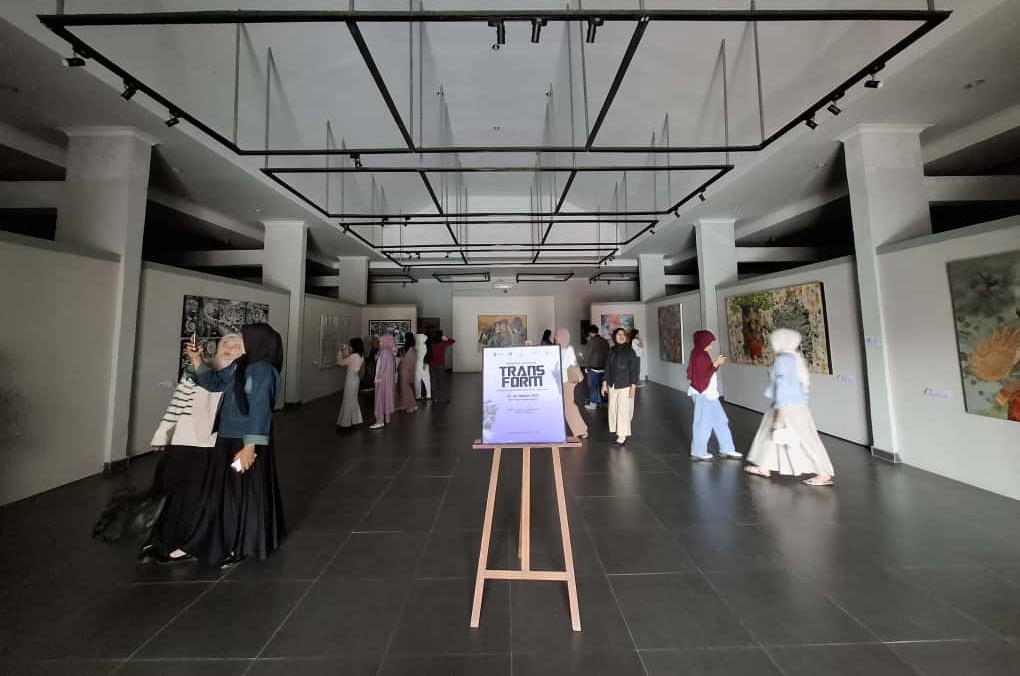 Prihatin Gen Z Aktif di Gadget tapi 'Bisu' dalam Interaksi Sosial, Pameran TRANSFORM Ungkap Ekspresi Seniman