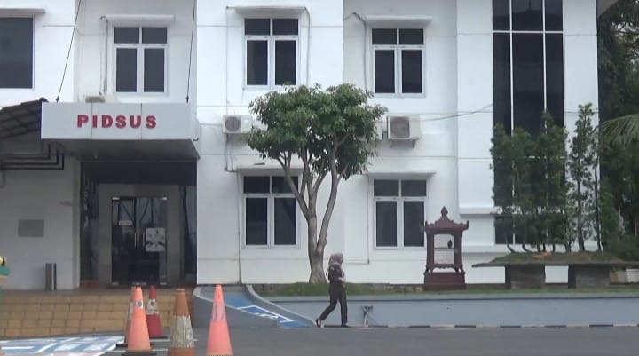 Telibat Dugaan Korupsi SPAM Pesawaran, Eks Bupati Dendi dan Kadis PUPR Kembali Diperiksa