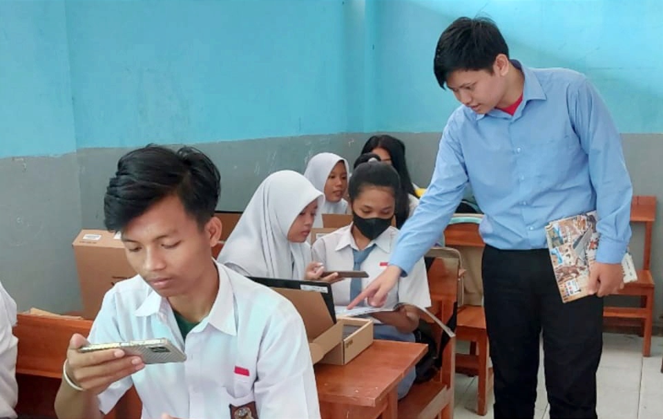 Tim Universitas Teknokrat Indonesia Gelar Lokakarya di SMA Utama II Bandar Lampung