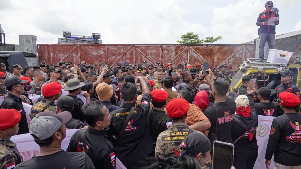 Grib Jaya Lampung Gelar Aksi Long March Tuntut PT Agung Jaya Raya Indonesia Penuhi Aspirasi Warga