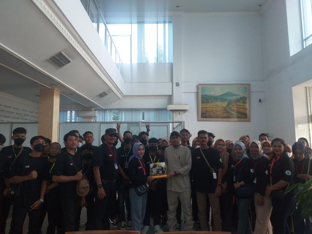 Sambangi Radar Lampung, Siswa Siswi SMK Mandiri Bandar Agung Belajar Dunia Kerja Secara Langsung