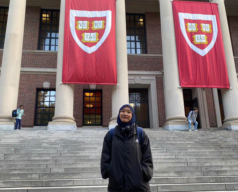 Kisah Ivanna Zakiyah Mengajar Bahasa Di Harvard, Lulusan Unila Loh