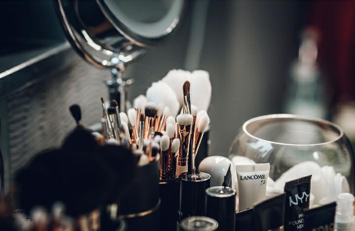 Prospek Kerja Jurusan Tata Rias dan Kecantikan, Mulai Dari Pengusaha Sampai Make Up Artist 