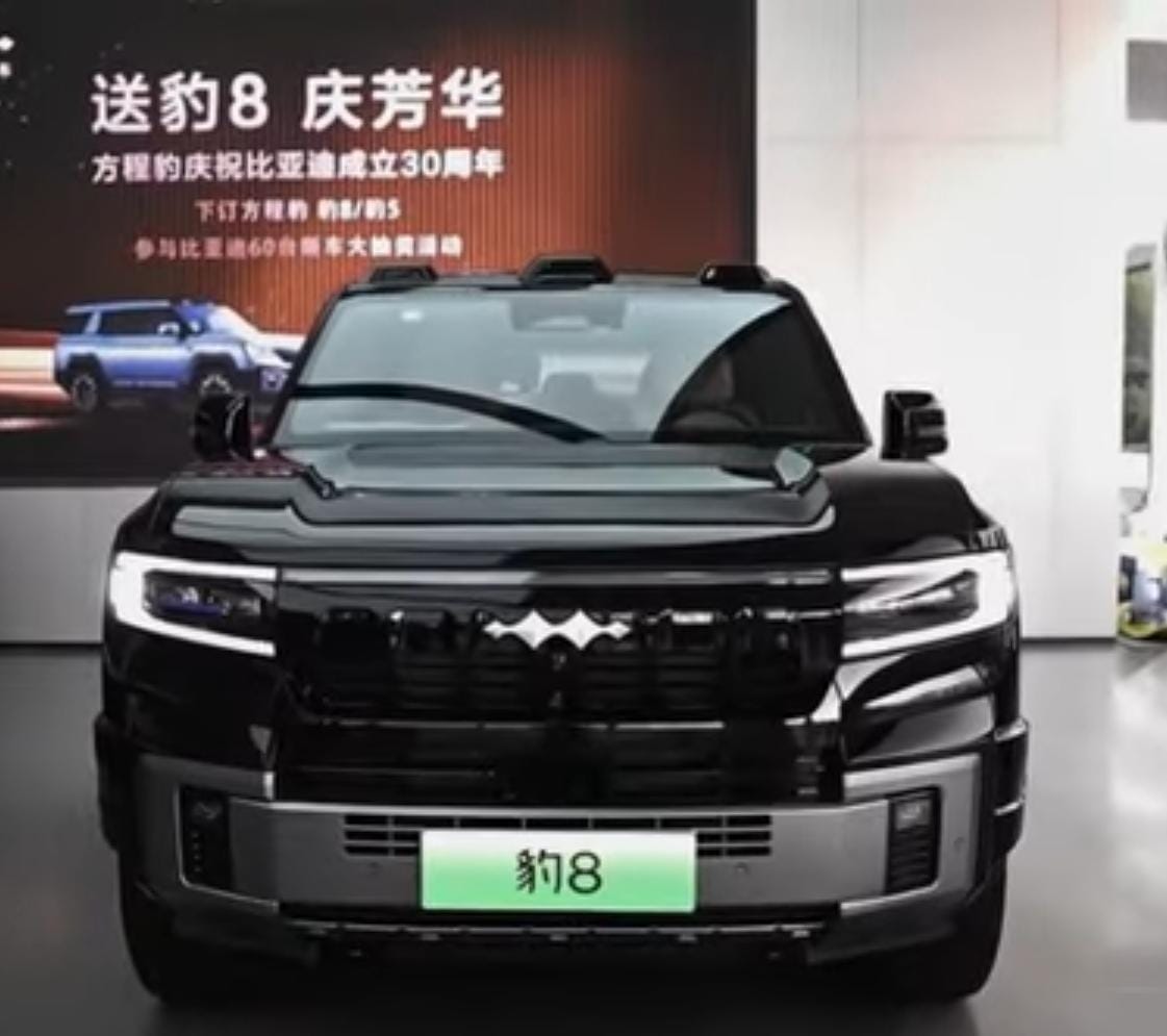 SUV Premium BYD Denza B8 Siap Meluncur di Indonesia, Tawarkan Performa Off-Road dan Kemewahan Kabin VIP