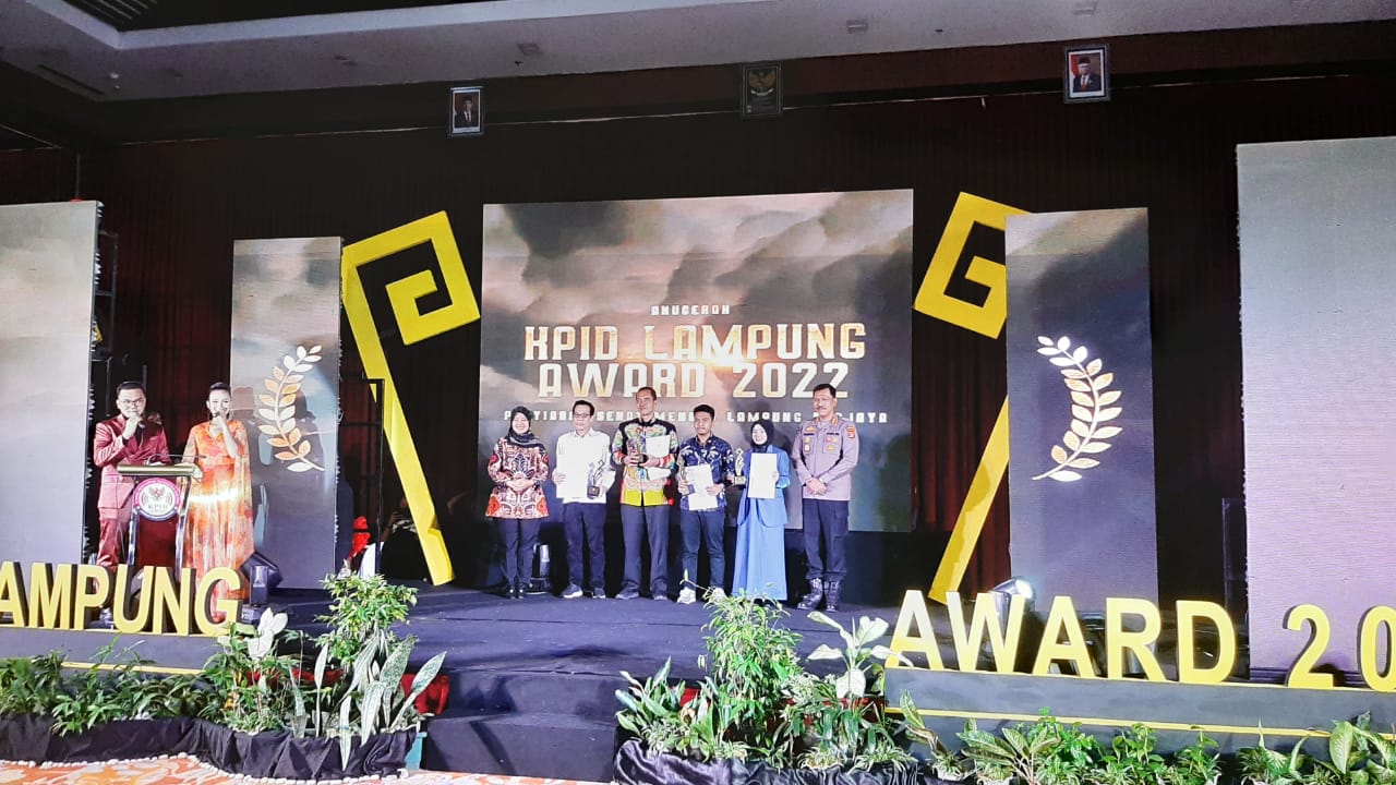 Selamat ! Radar Lampung TV Sabet Kategori Buletin Berita Terbaik KPID Award 2022