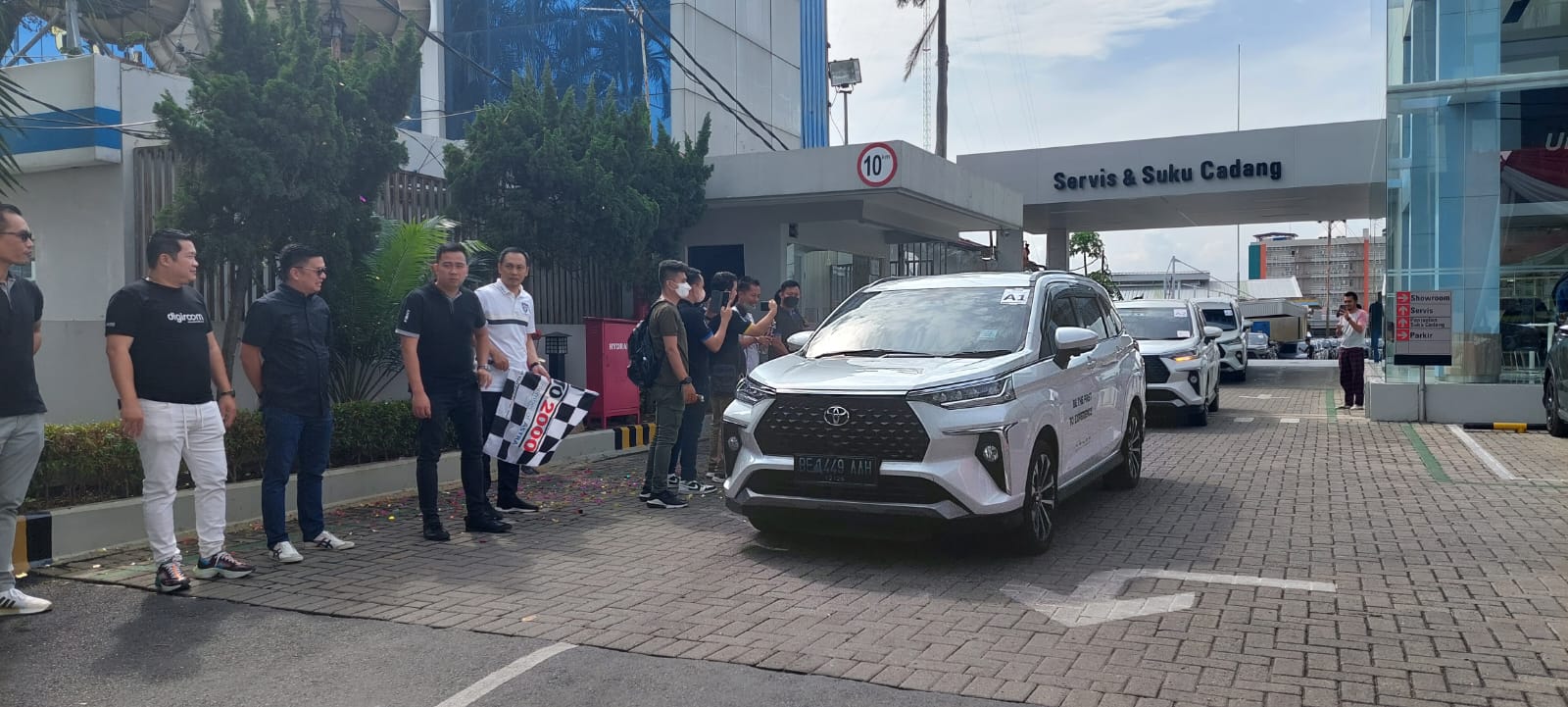 Apresiasi Pelanggan di Lampung, Toyota Auto 2000 Laksanakan Undian Berhadiah dan City Tour