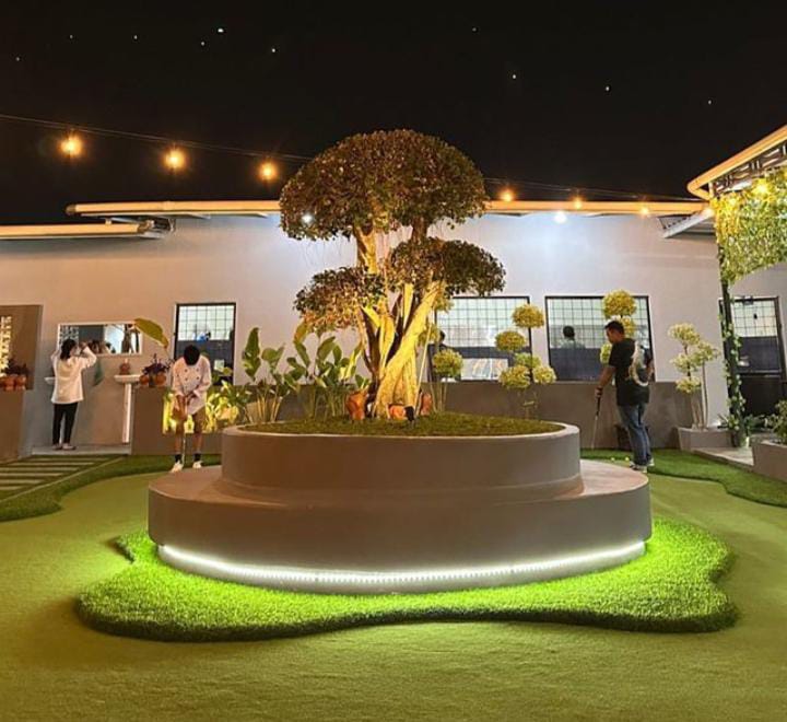 Bikin Betah! Cafe Hits dan Instagramable di Bandar Lampung yang Menyediakan Lapangan Mini Golf