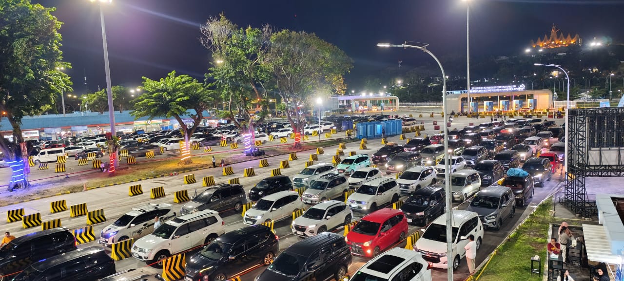 Lonjakan Penumpang Warnai Puncak Pertama Arus Balik di Pelabuhan Bakauheni