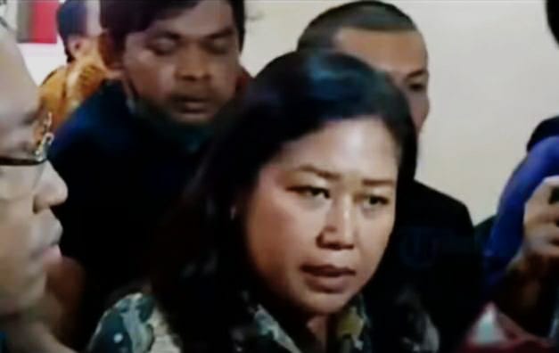 Putri Candrawathi Perdana Muncul Ke Publik, Warganet: Beda Orang Ini!