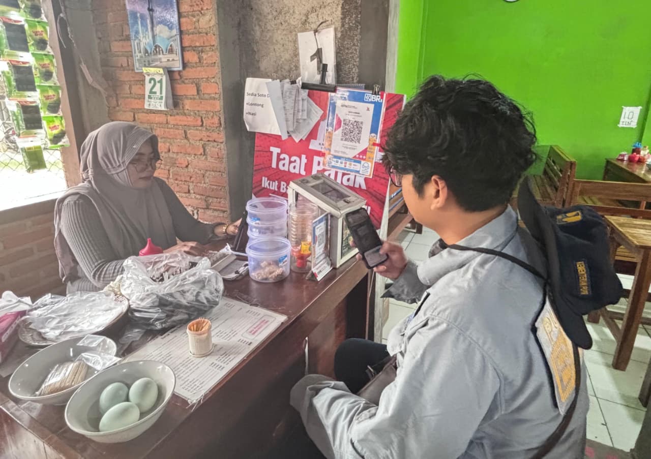 Soto Mbah Karmini Go Digital, QRIS BRI Bikin Transaksi Lebih Aman dan Praktis
