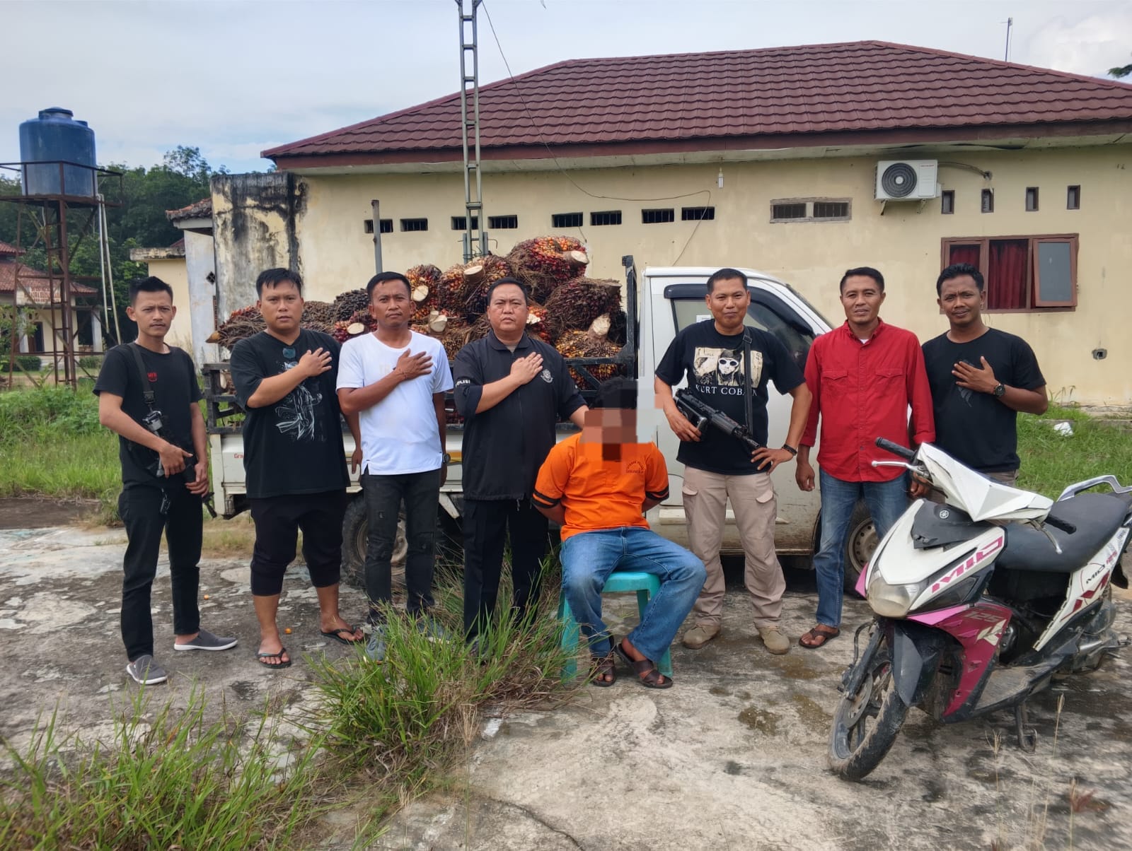 Curi Sawit Milik Perusahaan, Warga Gedung Aji Diamankan Polisi