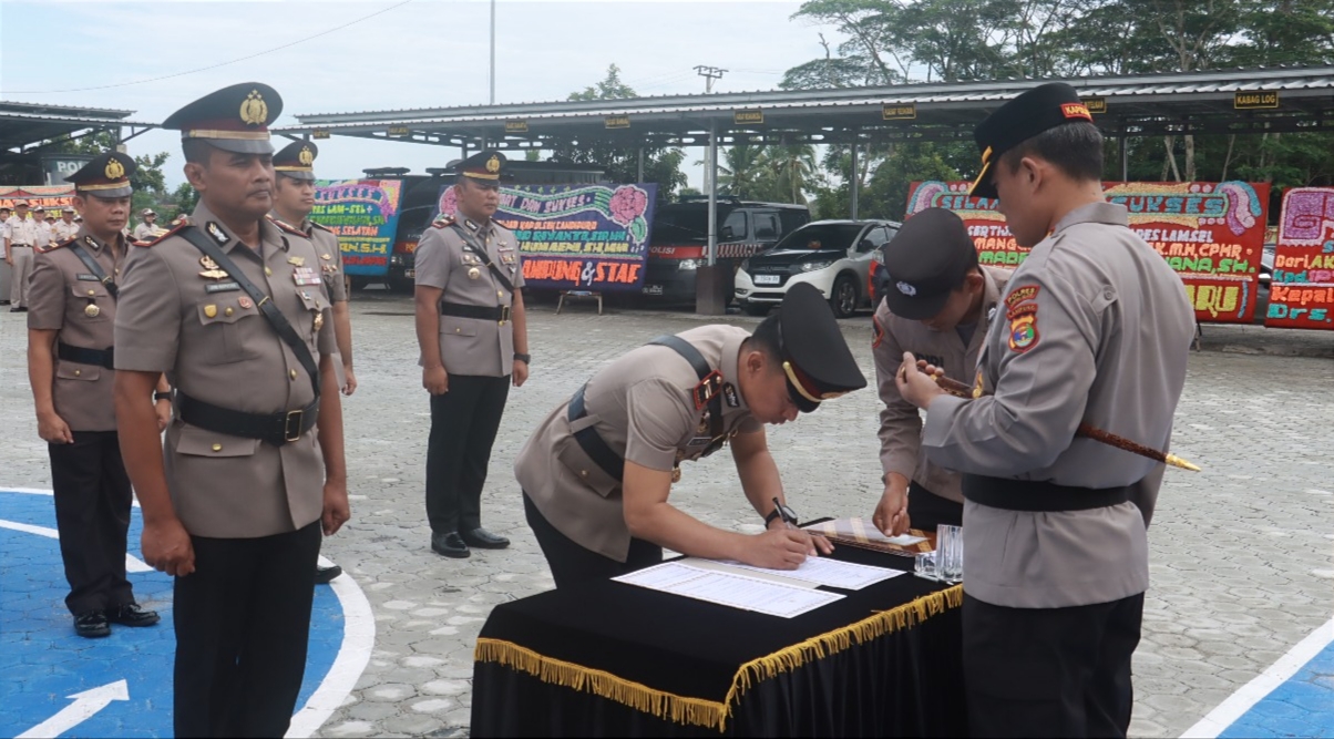 Enam PJU Hasil Mutasi Polri Sertijab, Kapolres Lampung Selatan Sampaikan Pesan Ini 