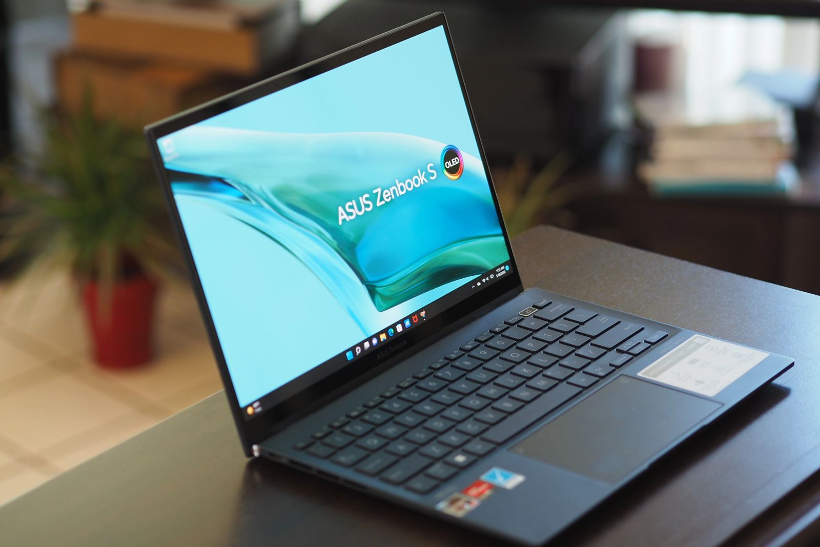 Spesifikasi ASUS Zenbook S 13 Flip OLED, Laptop Convertible Terbaik 2023?