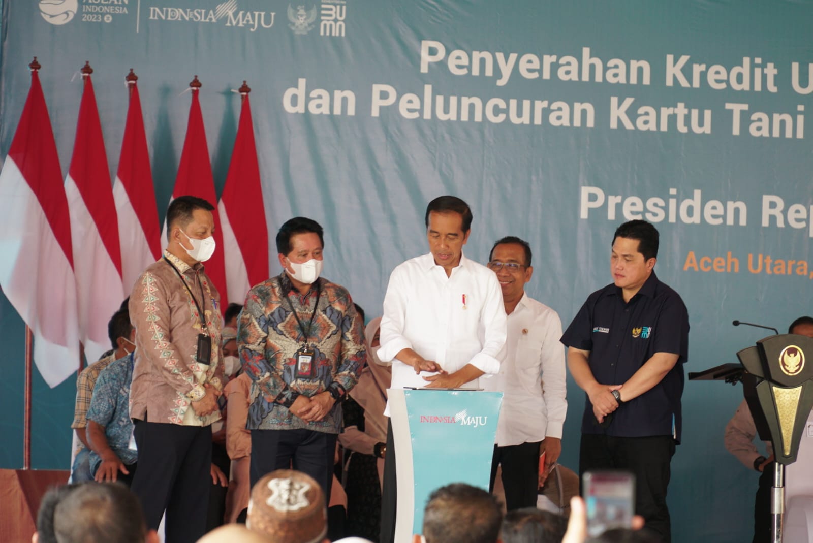 Presiden Jokowi Luncurkan Kartu Tani Digital dan KUR BSI