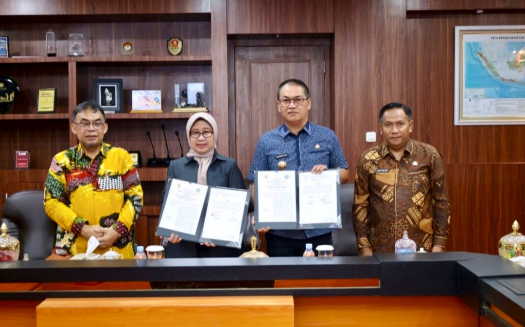 Perkuat Kerjasama Bidang Tridharma, Unila-Pemkab Tulang Bawang Teken Mou