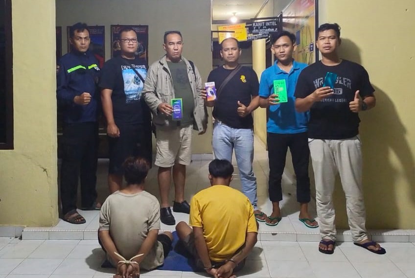 Potong Kunci Gembok, Dua Pemuda Mesuji Gasak HP di Gerai Tulang Bawang