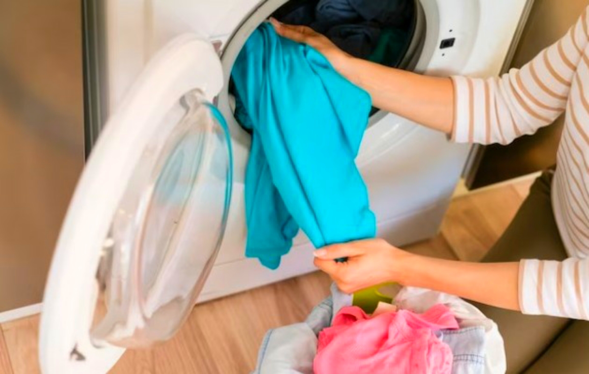 Simak! Begini Cara Mencuci Pakaian yang Benar Dengan Mesin Cuci Menurut Buya Yahya