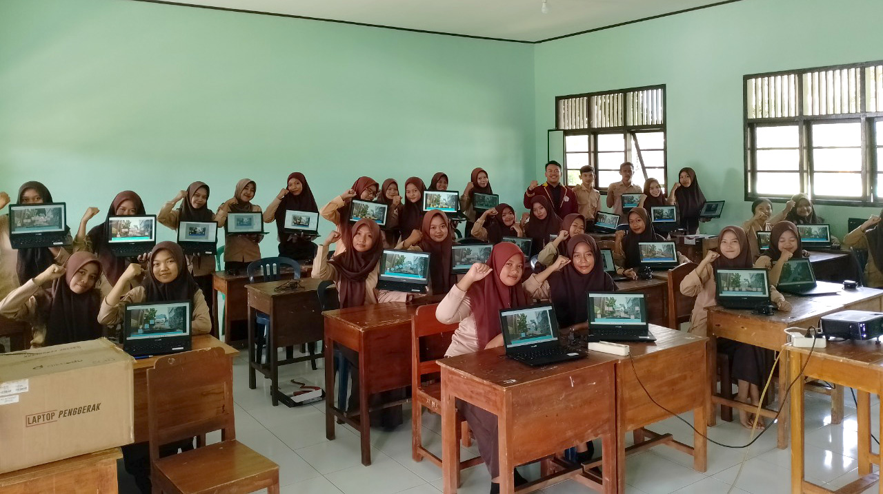 Siswa SMAN 1 Melinting Dapat Materi Pengembangan Metaverse for Education Dari Universitas Teknokrat Indonesia 