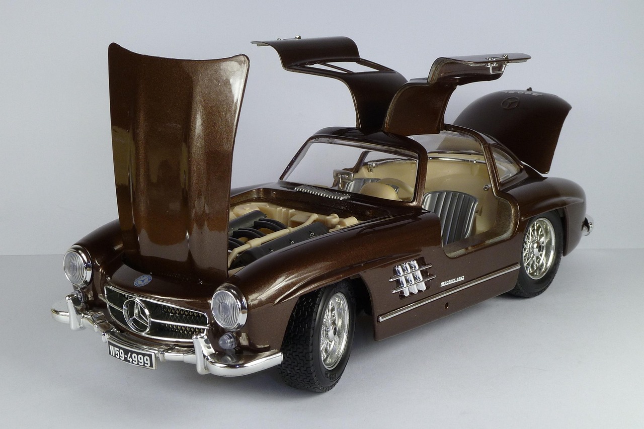 Mercedes-Benz 300 SL Gullwing, Mobil Sport Klasik Pemikat Mata Kolektor