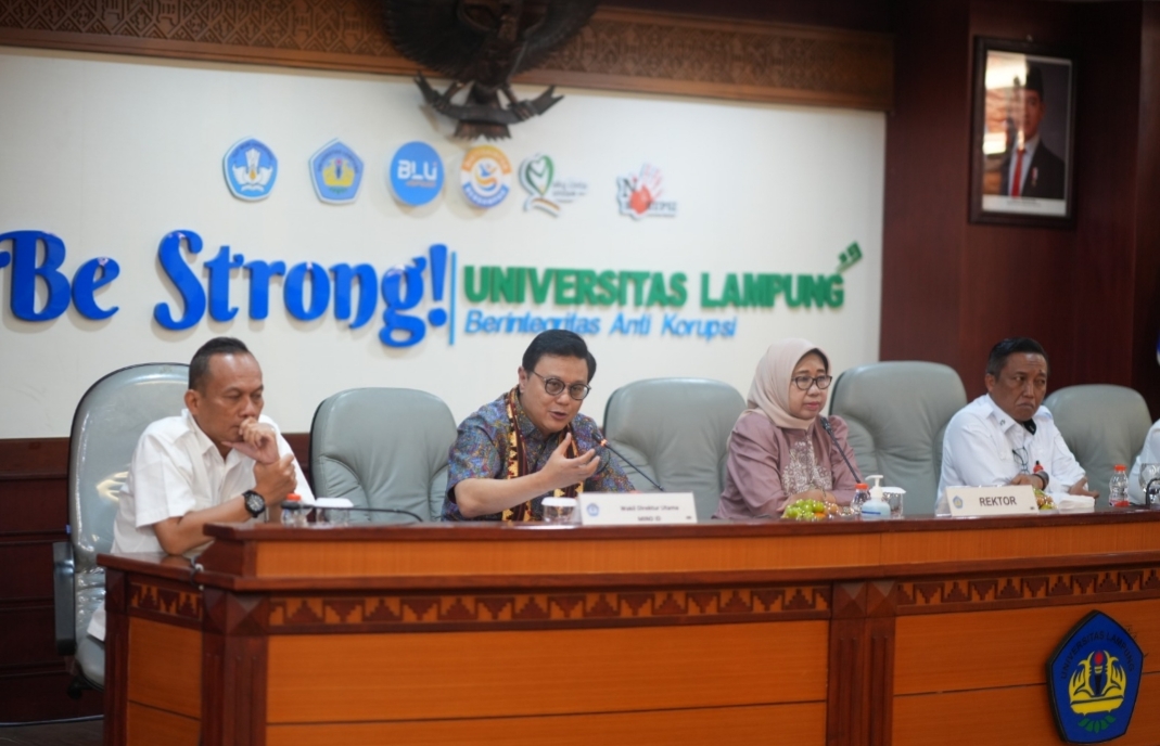 Unila Bedah Buku 'Indonesia Naik Kelas'