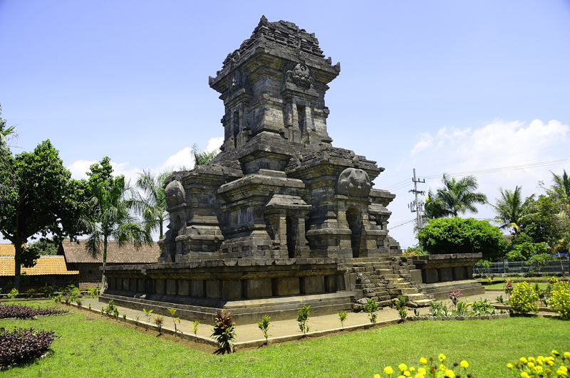 Berjarak 10 Km dari Malang, 10 Fakta Candi Singosari yang Punya Pesona Arsitektur Kuno dan Penuh Sejarah