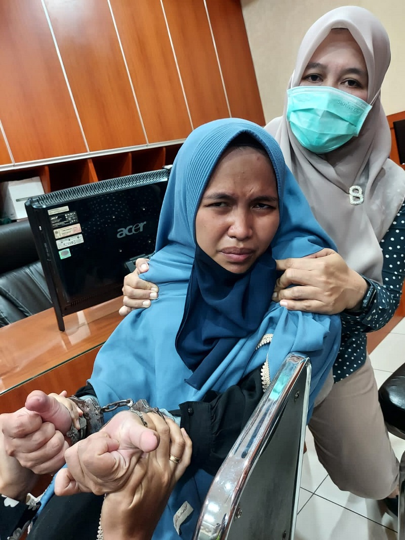 Wanita Bercadar Diamankan Membawa Senpi Jenis FN yang Terobos Istana Merdeka Berasal dari Bandar Lampung
