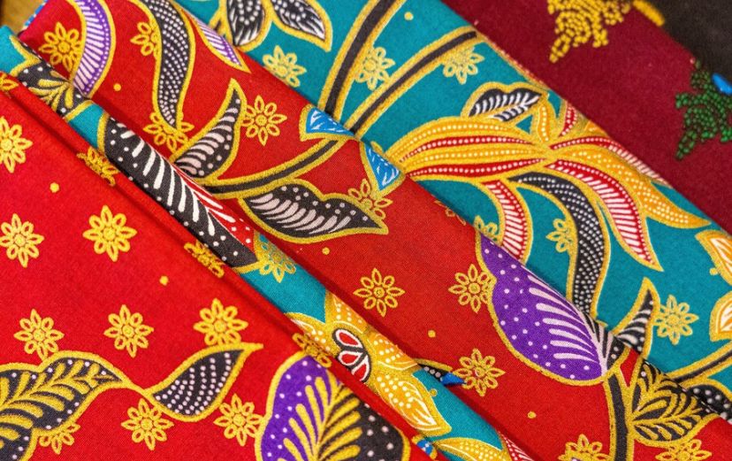 Cara Merawat Baju Batik Wanita agar Tetap Kinclong dan Awet Bertahun-tahun