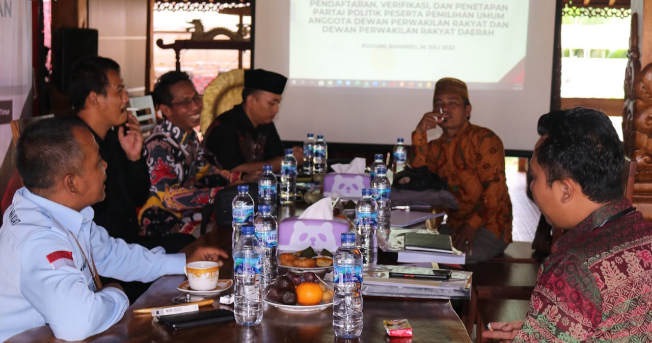 KPU dan Bawaslu Lampung Timur Samakan Persepsi Tentang Tahapan Verifikasi Peserta Pemilu 2024