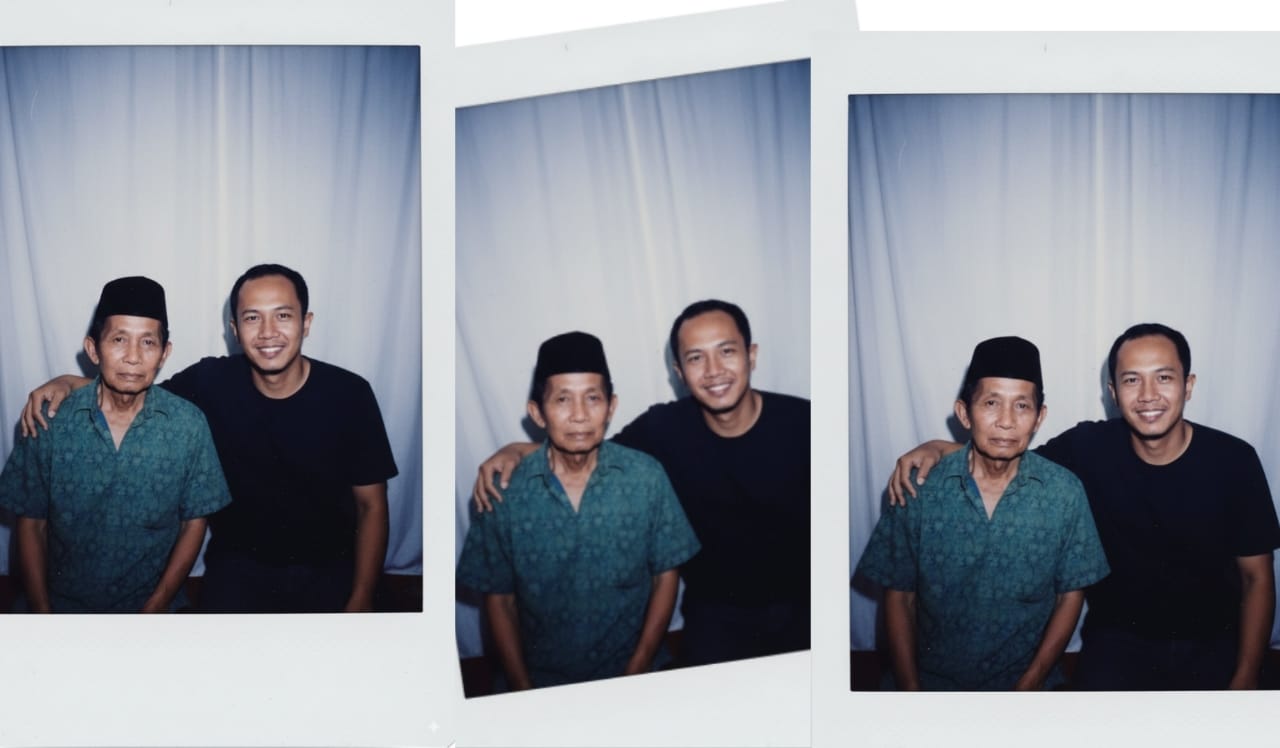 Cara Mudah Pakai Gemini AI Untuk Membuat Foto Polaroid bareng Orang Tua, Rindu Dijamin Terobati!