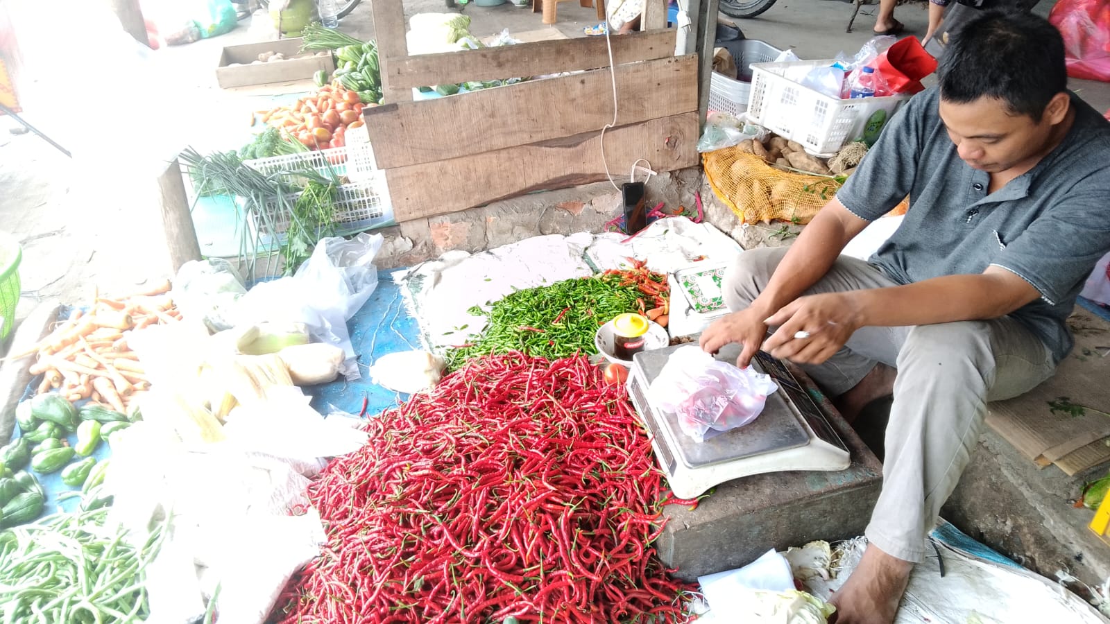 Harga Cabai Merah di Bandar Lampung Naik Hingga Rp70 Ribu, Ini Penyebabnya