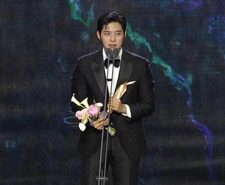 moon-sang-min-aktor pendatang-baru-terbaik-baeksang-award-2023
