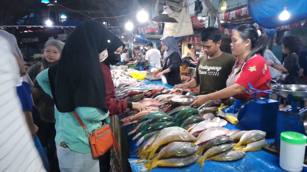 Ketersediaan Ikan di Pasar Berkurang, Angin Kencang dan Ombak Tinggi Buat Nelayan Takut Melaut