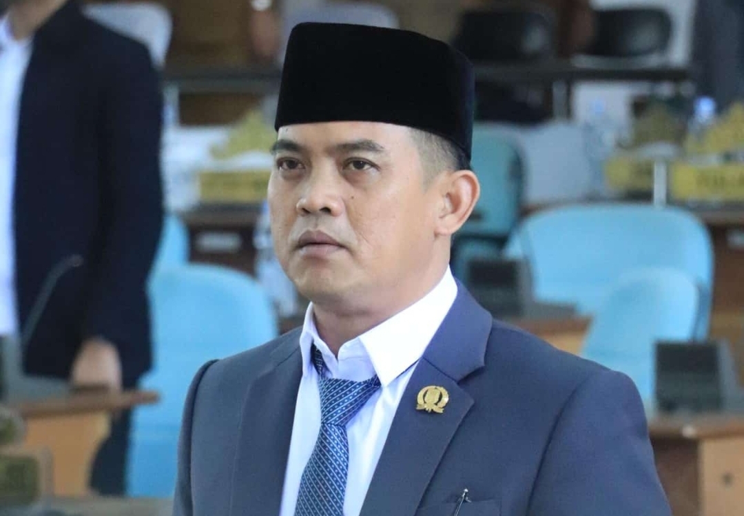 Resmi Berganti, Kini Ketua Fraksi Partai Golkar DPRD Lamteng Diemban Syaifudin Basuni