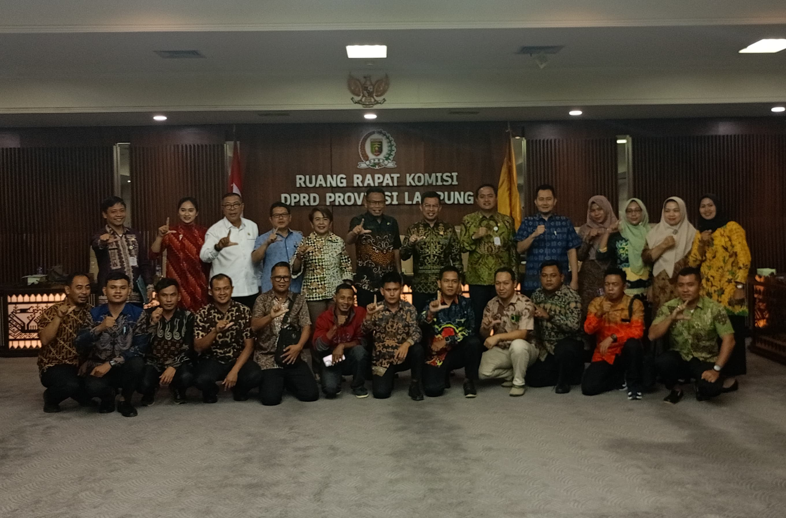 Honorer Tendik R4 Lampung Desak Kejelasan Status, Disdikbud Lampung Janjikan Kenaikan Gaji