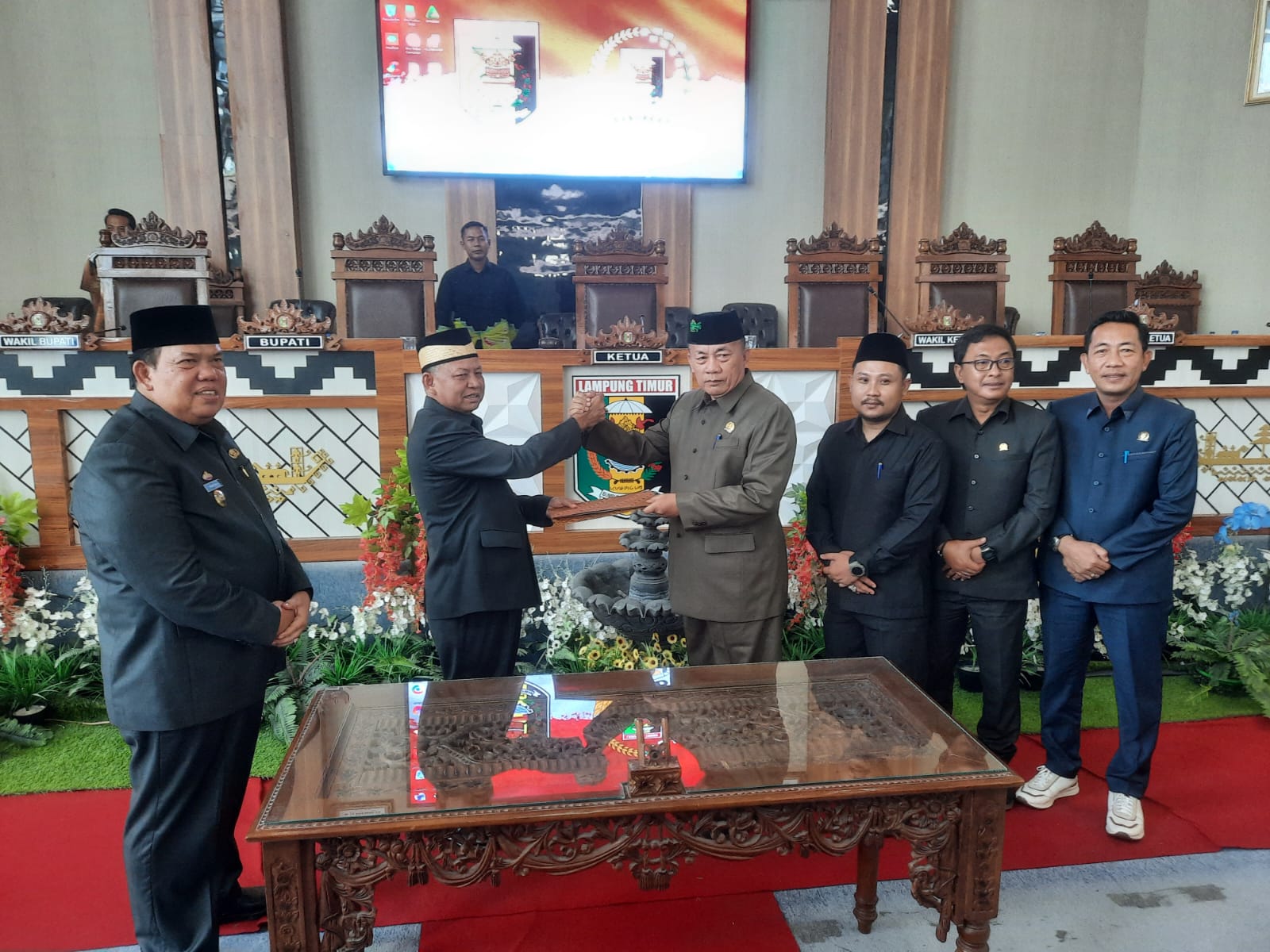 TOK! DPRD Lampung Timur Sahkan RAPBDP 2023