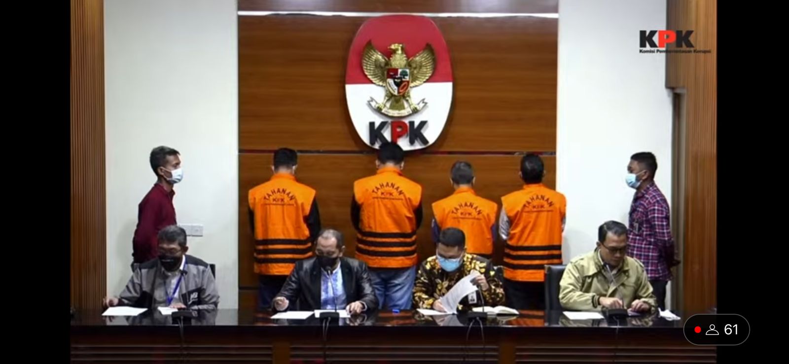 Rektor Universitas Lampung Resmi Tersangka, Ini 8 Orang yang Diamankan KPK 