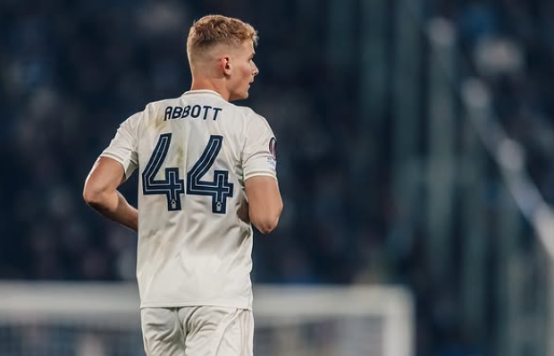 Prediksi Skor Nottingham Forest vs Leeds: Pertarungan Lini Tengah dan Minim Gol Jadi Sorotan Utama