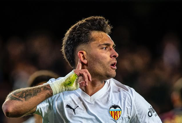 Prediksi Skor Rayo Vallecano vs Valencia: Konsistensi Tuan Rumah vs Kecepatan Los Che