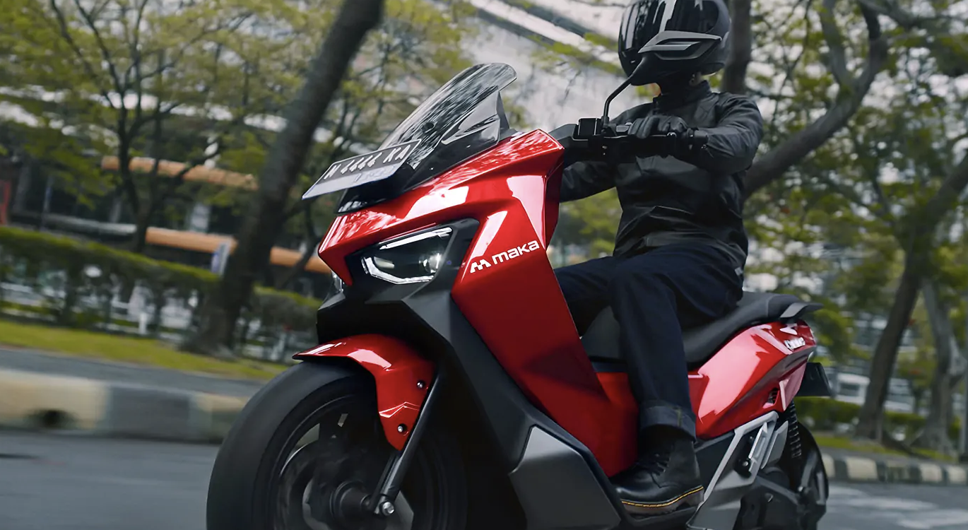 Ganteng Tanpa Bensin, Lihat 5 Motor Listrik Untuk Pria Indonesia Paling Viral di Akhir 2025