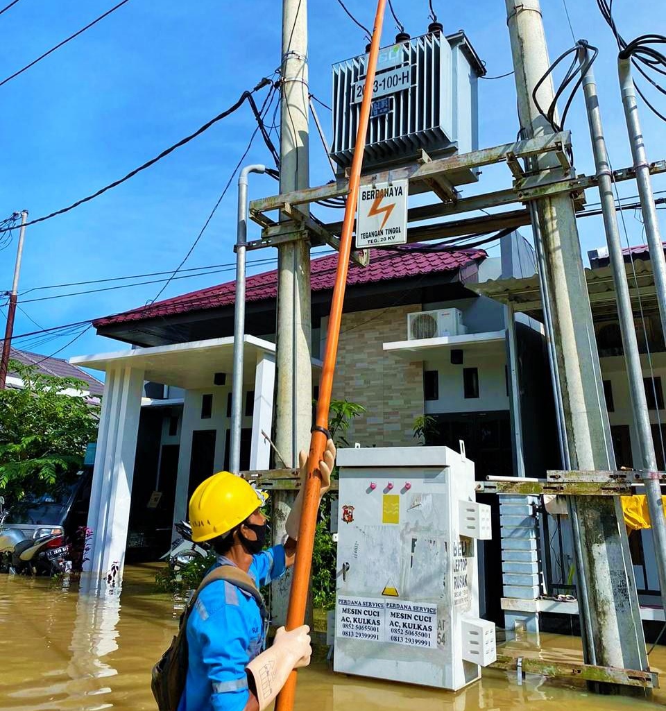 Aliran Listrik Putus saat Cuaca Ekstrem, Begini Penjelasan PLN