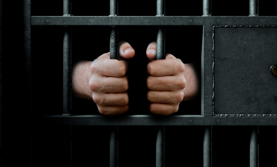Tok! Terdakwa Kasus Surat KPK Palsu di Pesisir Barat Divonis Dua Tahun Penjara