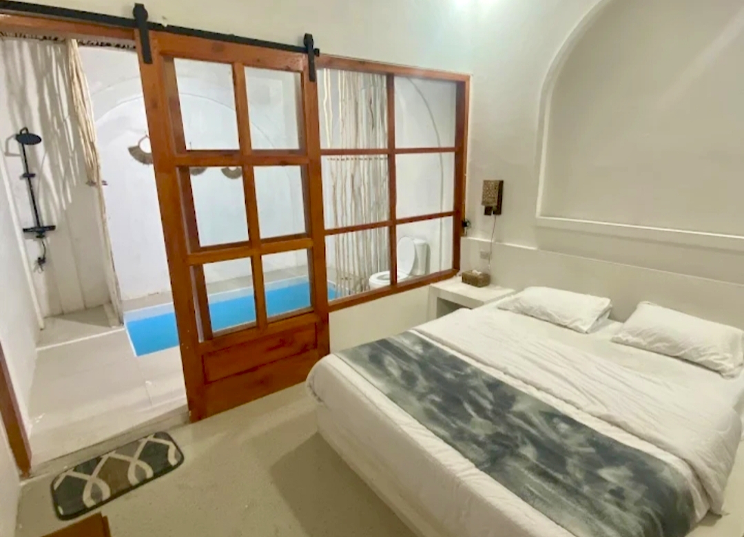 Houstrada Costel & Villa, Penginapan Murah Vibesnya Bali di Bandar Lampung Yang Ada Kolam Renang Private